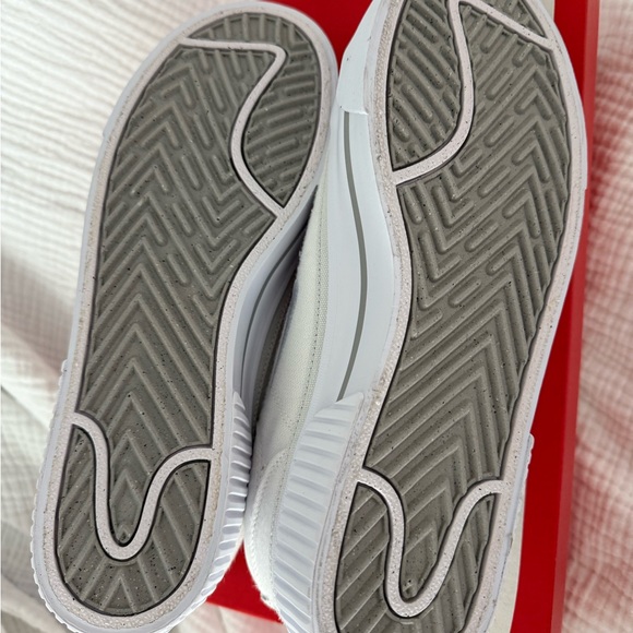 Nike Women's White and Gray Sneakers - Picture 3 of 3